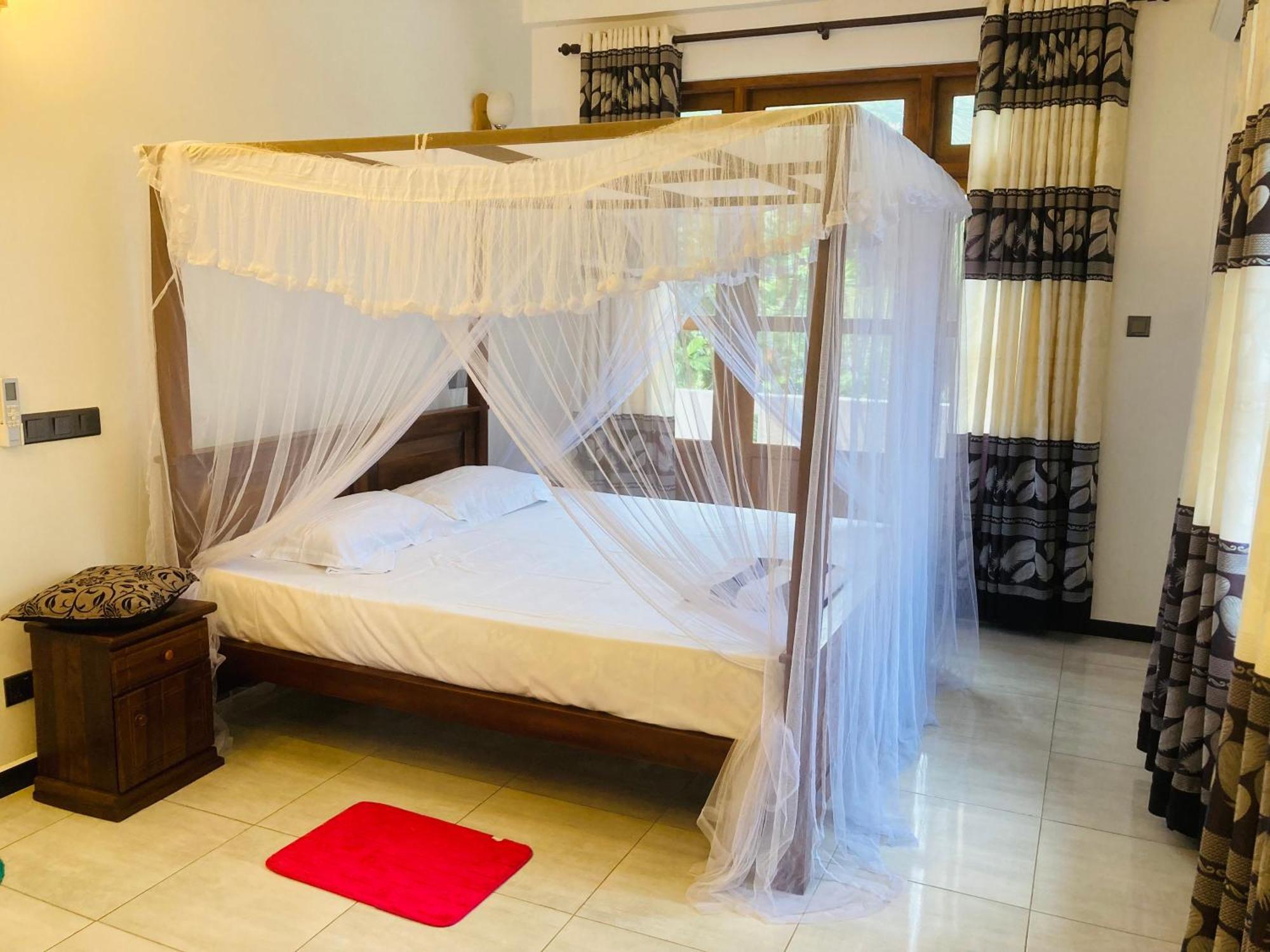 Horizon Guest House Mirissa Bagian luar foto